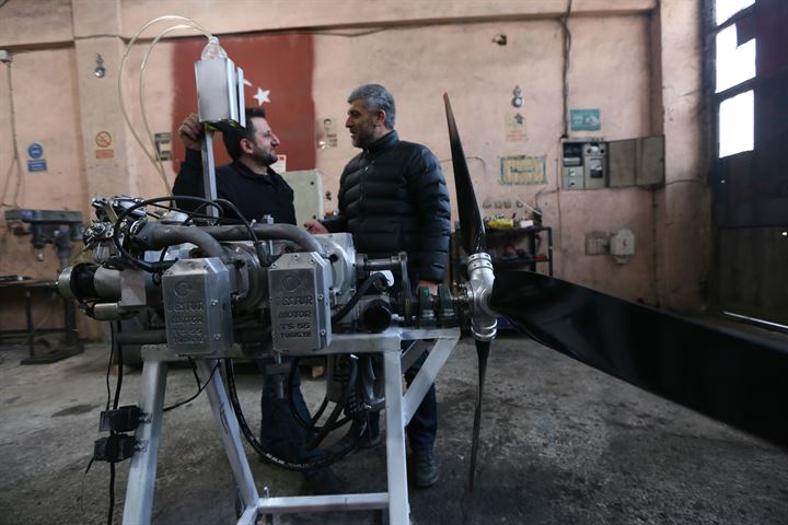 Samsunda makine ustası uçak motoru yaptı - 8