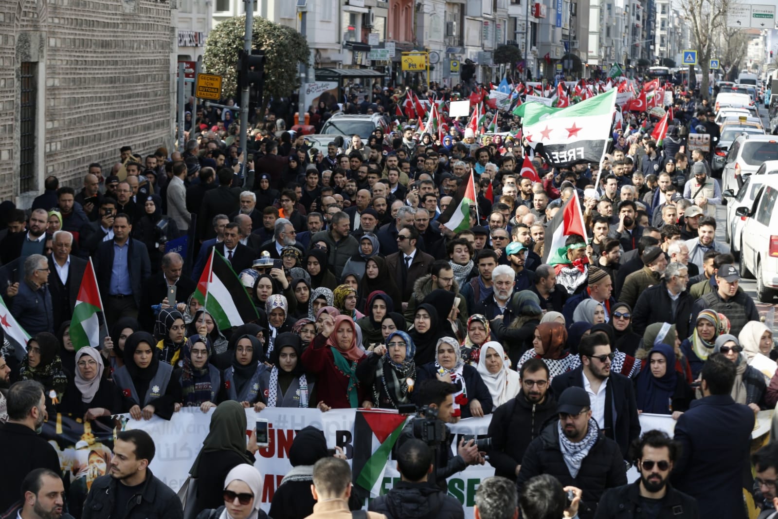 Filistinli kadınlar için 'Hepimiz Meryemiz' yürüşü - 80218