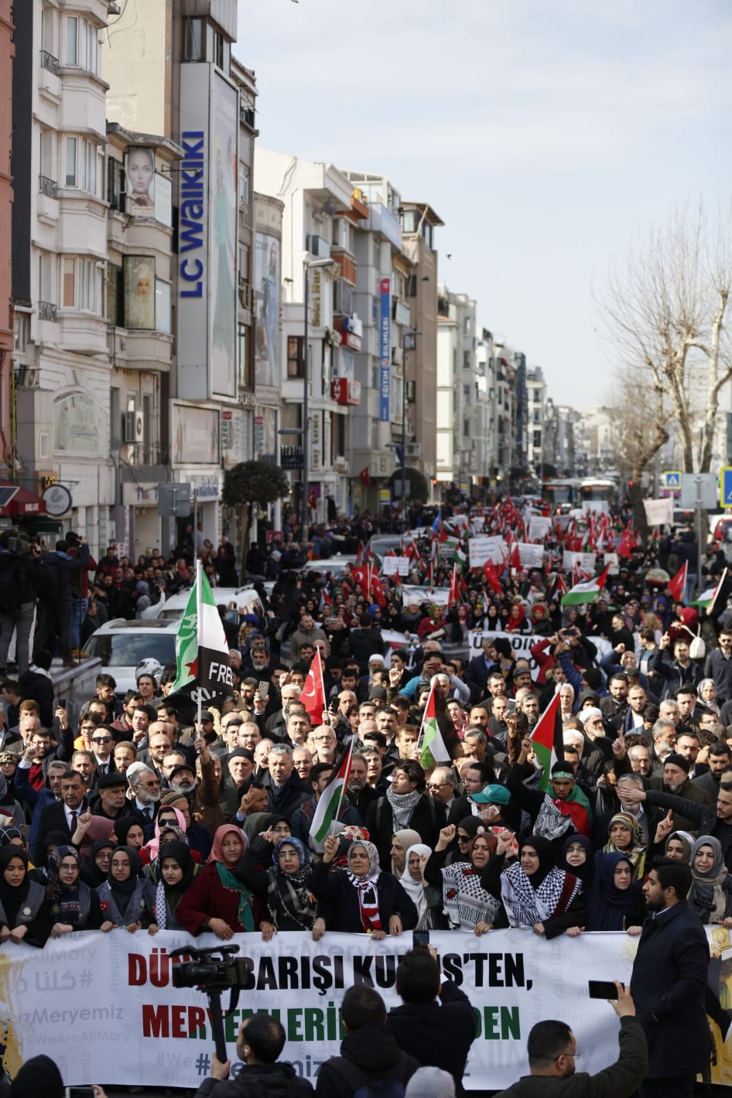 Filistinli kadınlar için 'Hepimiz Meryemiz' yürüşü - 1