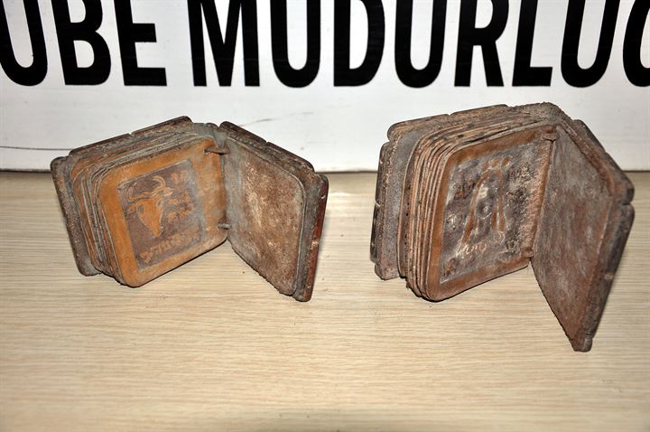 İbranice el yazmalı tarihi kitap ele geçirilid - 3