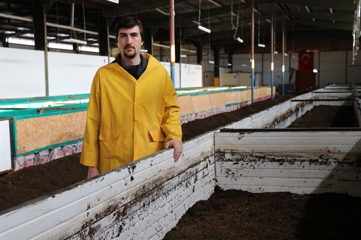 Memurluğu bırakıp solucan gübresi üreticisi oldu - 4