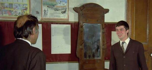 Filmlerin güldüren hataları - 8