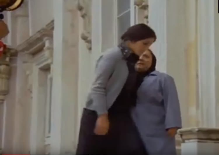 Filmlerin güldüren hataları - 29