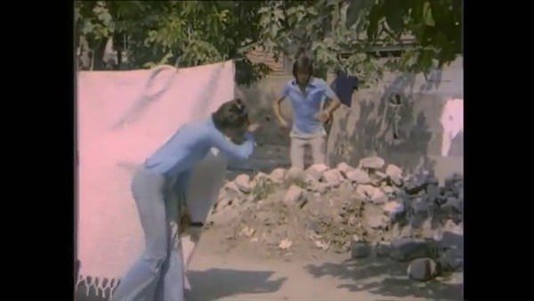 Filmlerin güldüren hataları - 41