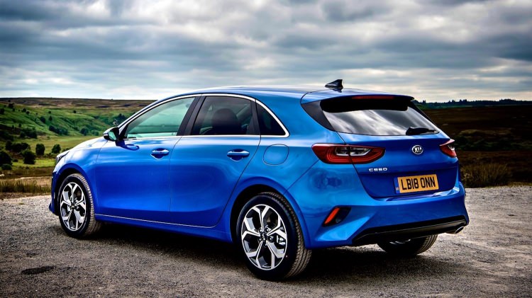 Dünyada 'Yılın otomobili' belli oldu - 17