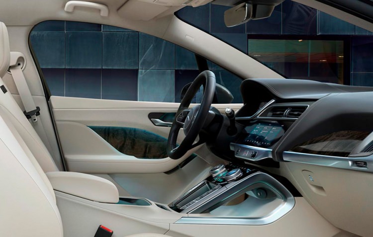 Dünyada 'Yılın otomobili' belli oldu - 22