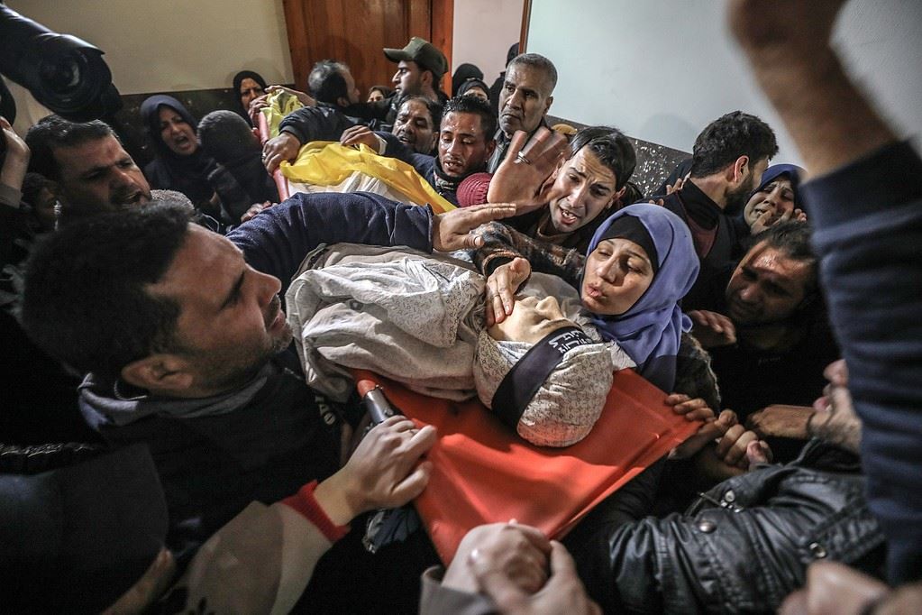 İşgalci İsrail'in şehit ettiği Filistinli çocuğun cenazesi - 5