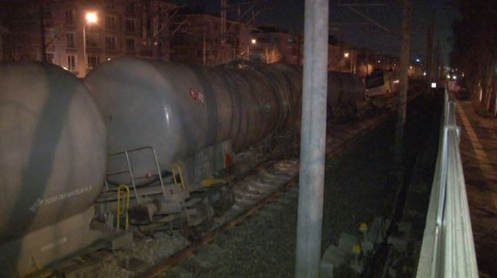 Ankara'da akaryakıt yüklü tren raydan çıktı - 19