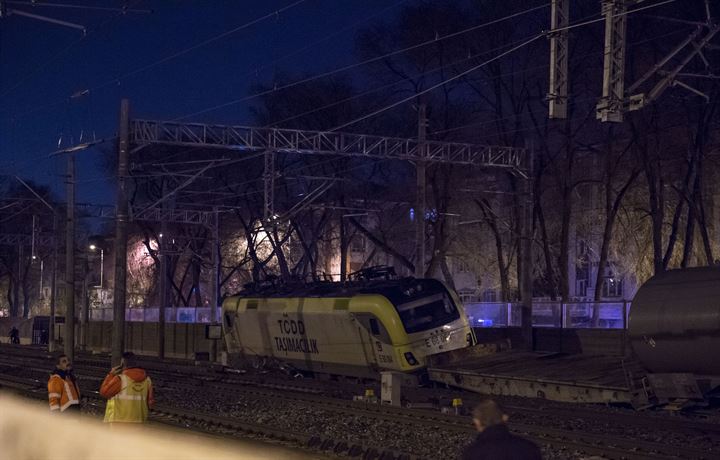Ankara'da akaryakıt yüklü tren raydan çıktı - 24