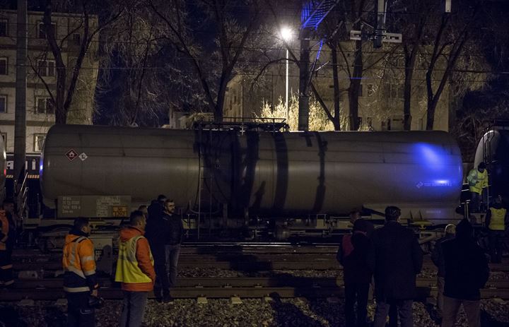 Ankara'da akaryakıt yüklü tren raydan çıktı - 27