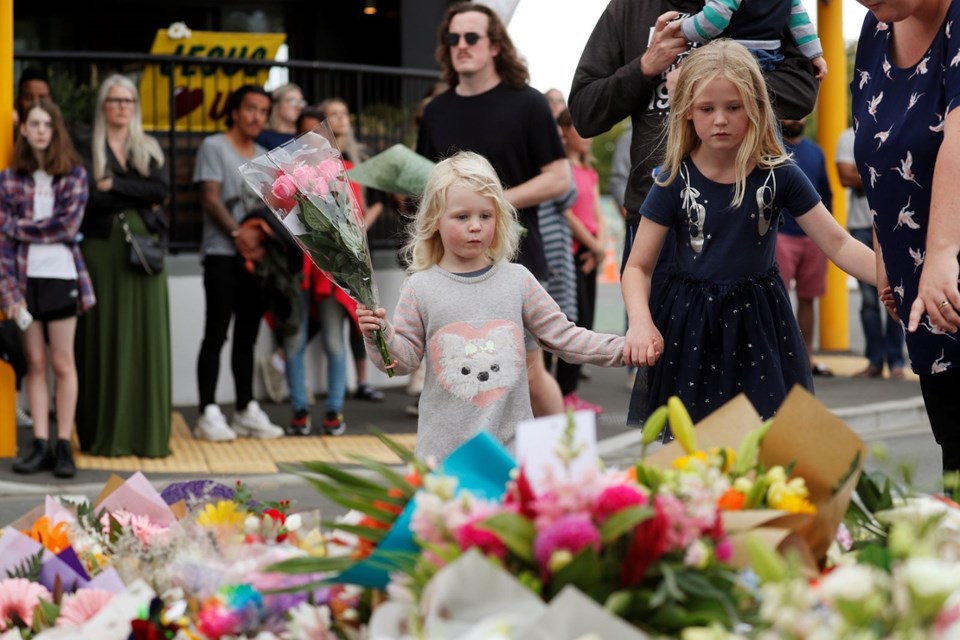 Yeni Zelanda'da terör saldırısında hayatını kaybedenler anılıyor - 6