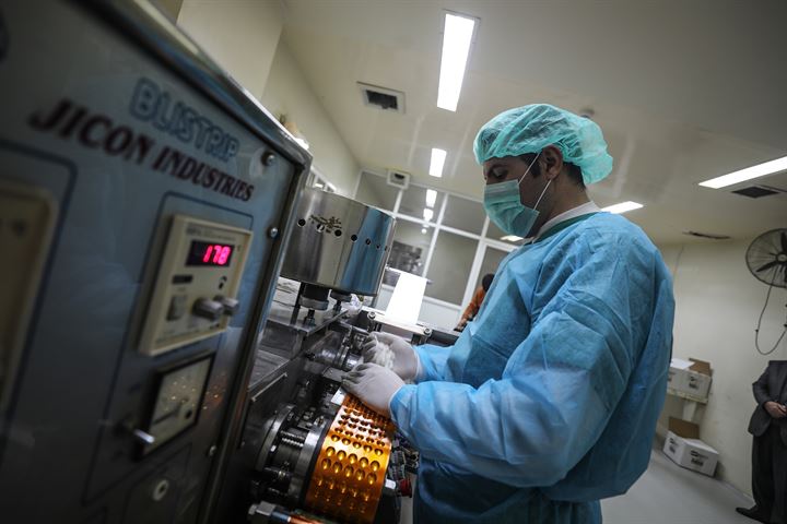 Gazze'deki tek ilaç fabrikası İsrail baskısına direniyor - 6