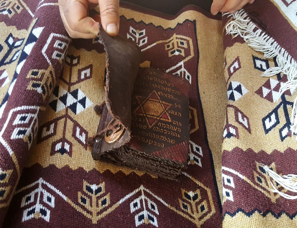 Suriye'den getirilen tarihi kitap ele geçirildi - 3