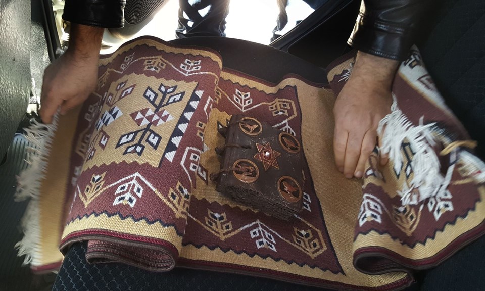 Suriye'den getirilen tarihi kitap ele geçirildi - 2