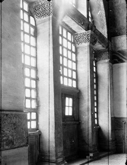 Ayasofya'nın cami olduğu yıllara ait fotoğraflar - 12