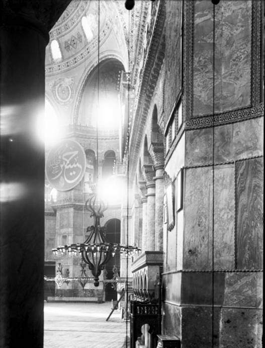 Ayasofya'nın cami olduğu yıllara ait fotoğraflar - 13