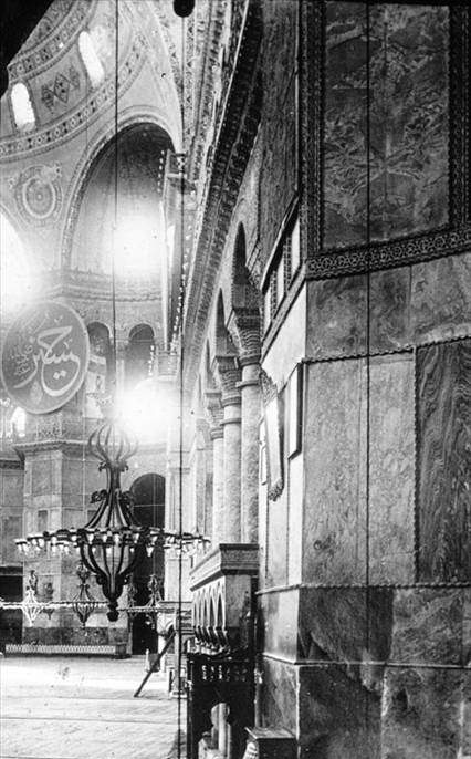 Ayasofya'nın cami olduğu yıllara ait fotoğraflar - 20
