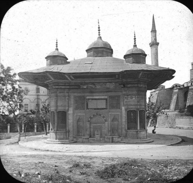 Ayasofya'nın cami olduğu yıllara ait fotoğraflar - 22