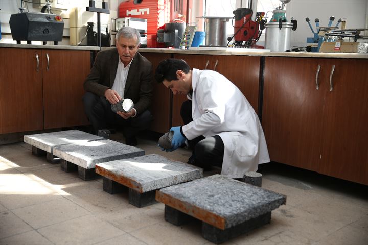 Lastikten iletken beton üretti - 2