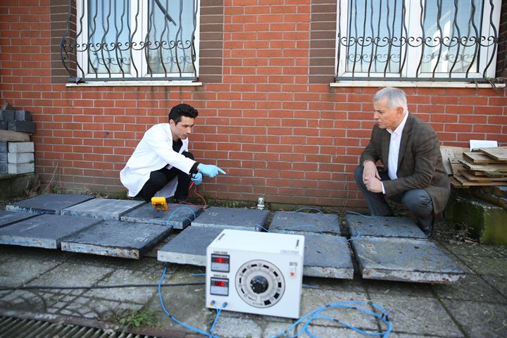 Lastikten iletken beton üretti - 14