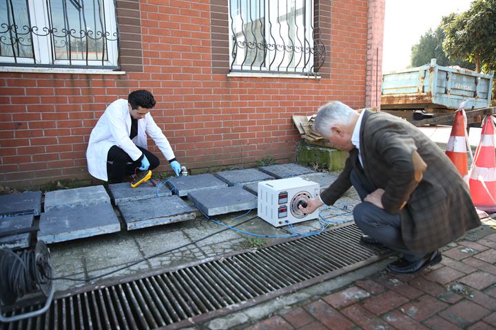 Lastikten iletken beton üretti - 17