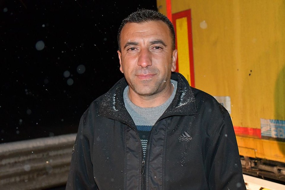 Tendürek'te yağan kar araçlara geçit vermedi - 7