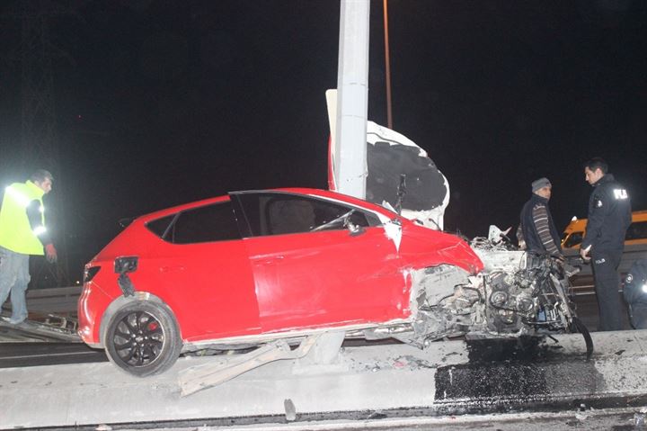 Esenyurt D-100 karayolun'da büyük kaza - 1