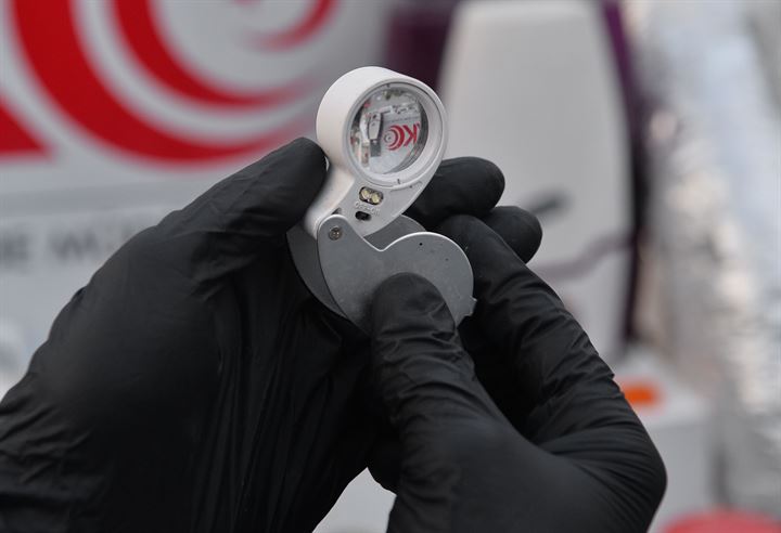 Adana'da 5 dil bilen yazılımcının eve kurduğu sistem polisi şaşırttı - 2