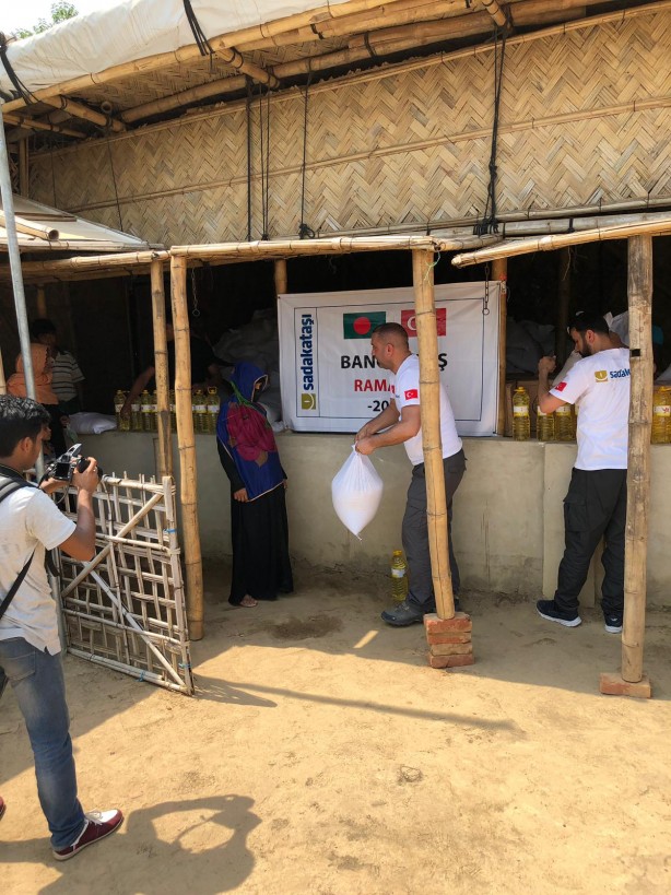 Sadakataşı Derneği'nden Arakanlı Müslümanlara yardım - 13