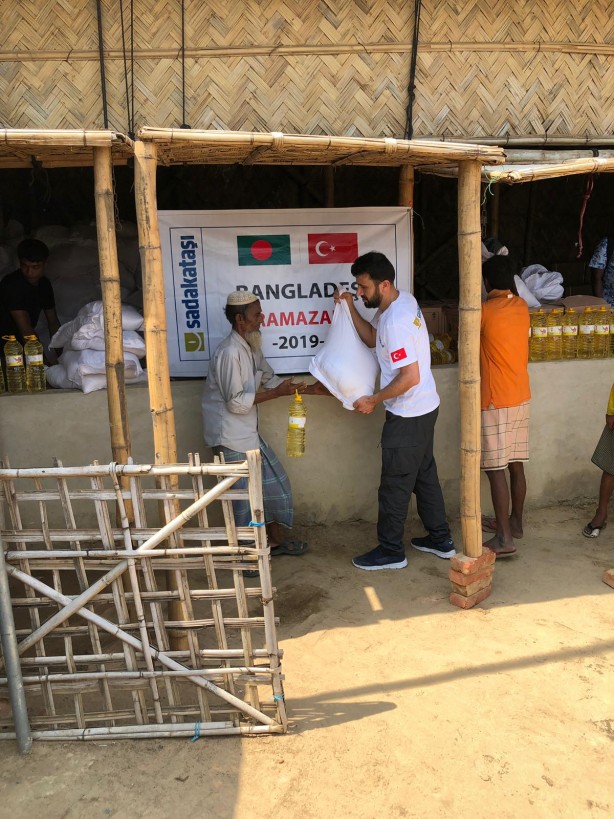 Sadakataşı Derneği'nden Arakanlı Müslümanlara yardım - 18