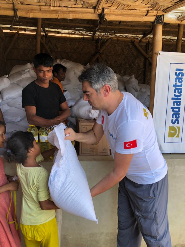 Sadakataşı Derneği'nden Arakanlı Müslümanlara yardım - 31