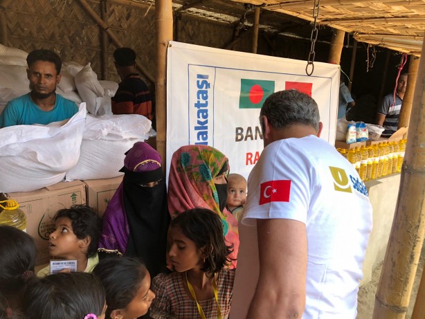 Sadakataşı Derneği'nden Arakanlı Müslümanlara yardım - 40