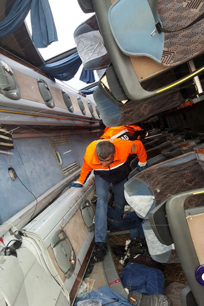 Ankara yolunda korkunç kaza: ölü ve yaralılar var - 757