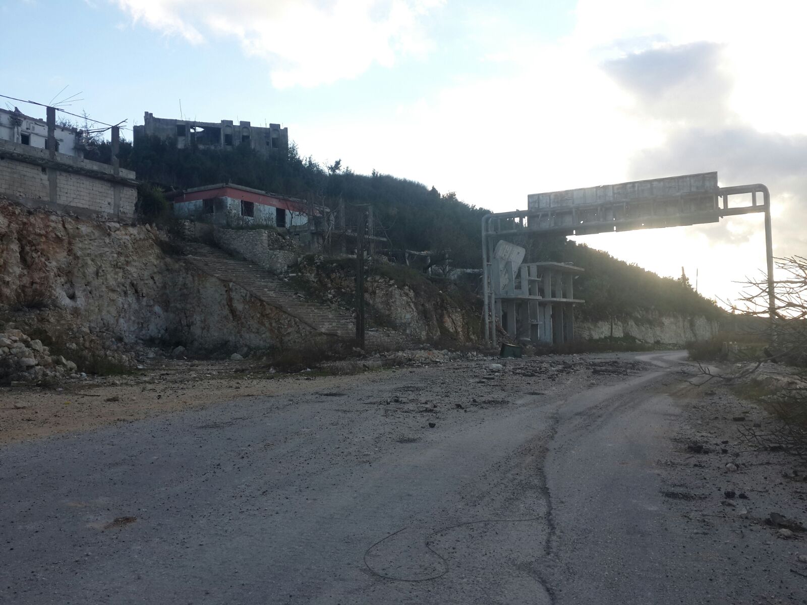 Rus uçakları Türkmen Dağı'nı enkaza çevirdi - 8