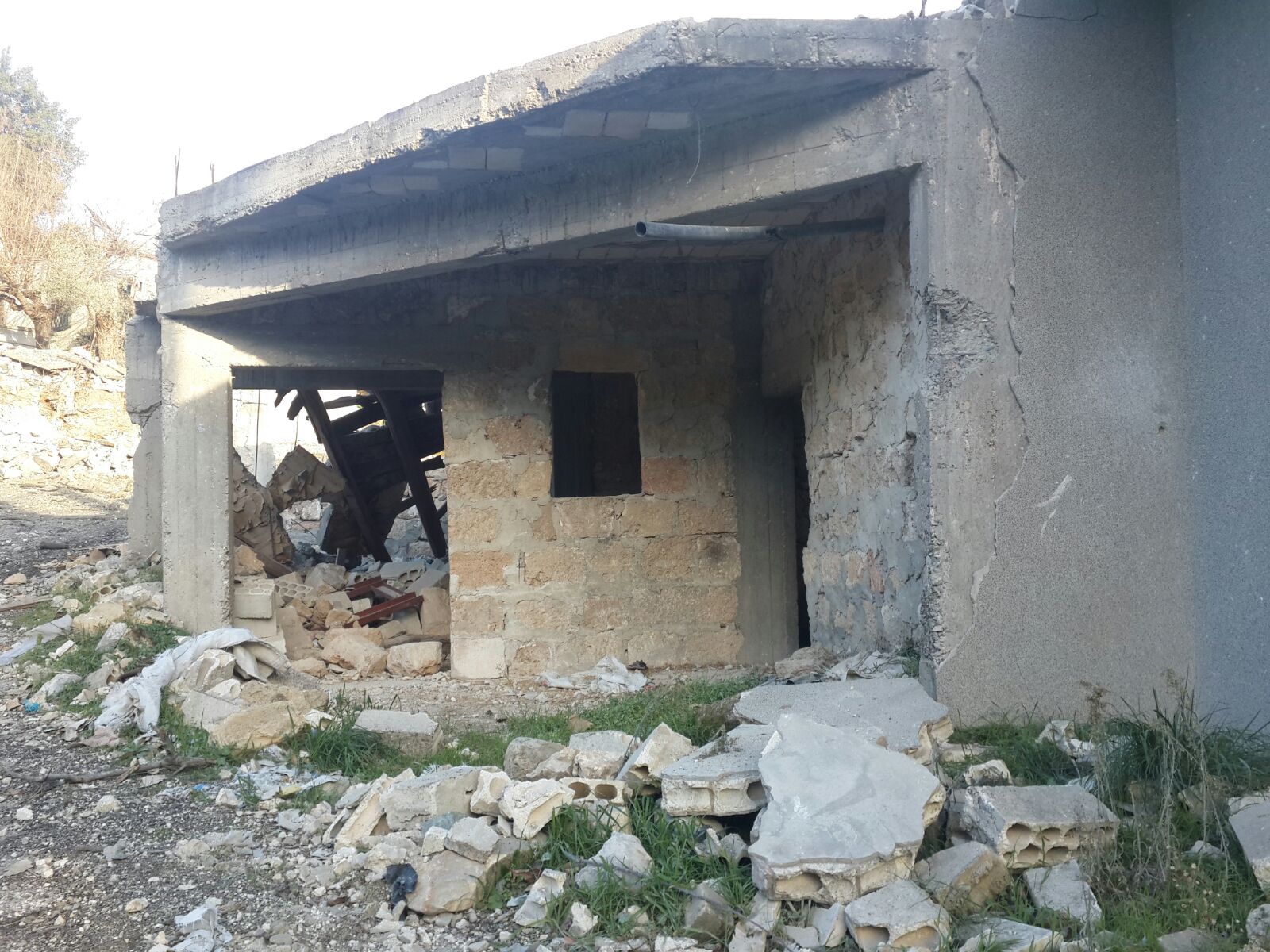 Rus uçakları Türkmen Dağı'nı enkaza çevirdi - 15