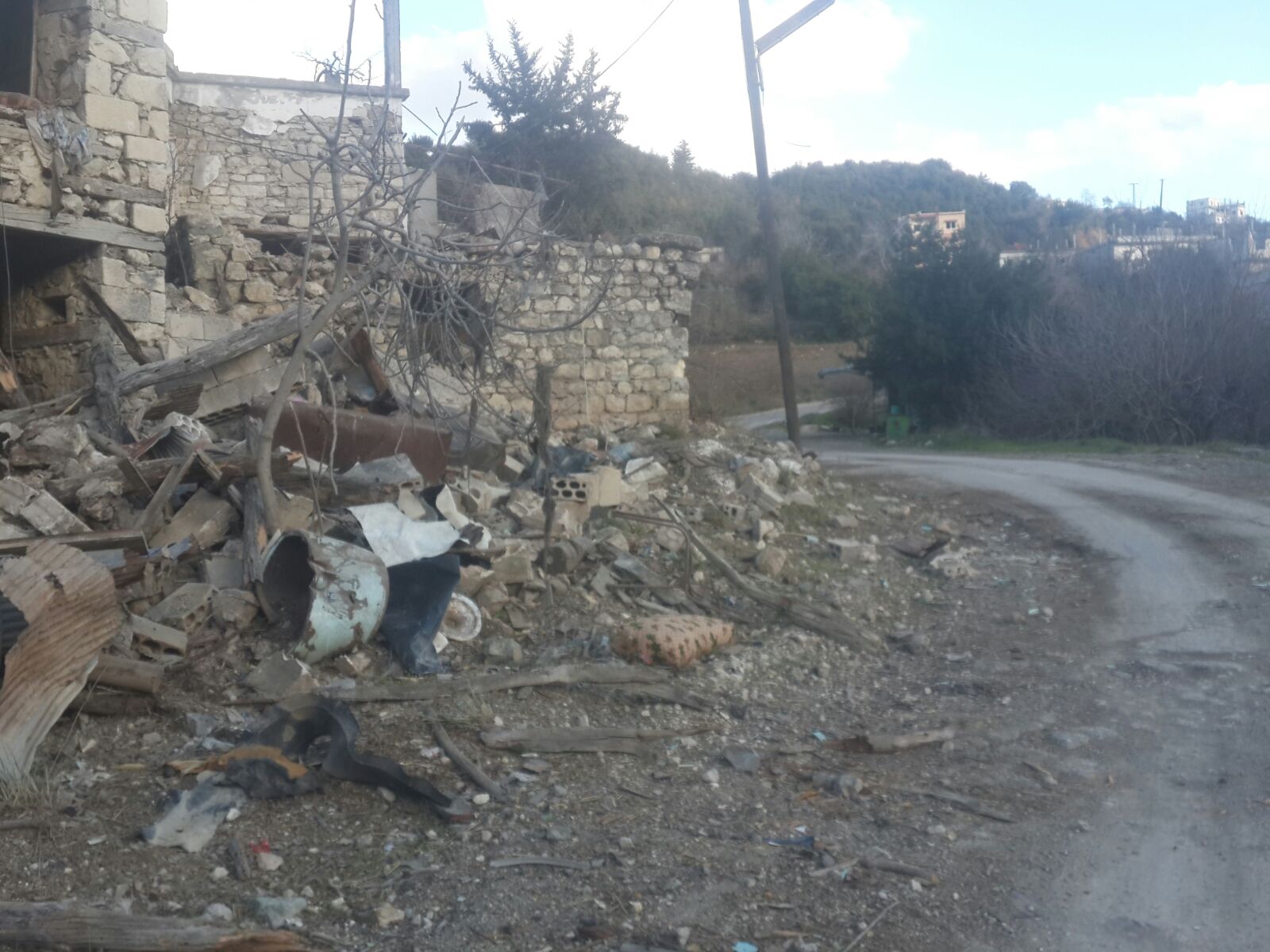 Rus uçakları Türkmen Dağı'nı enkaza çevirdi - 17