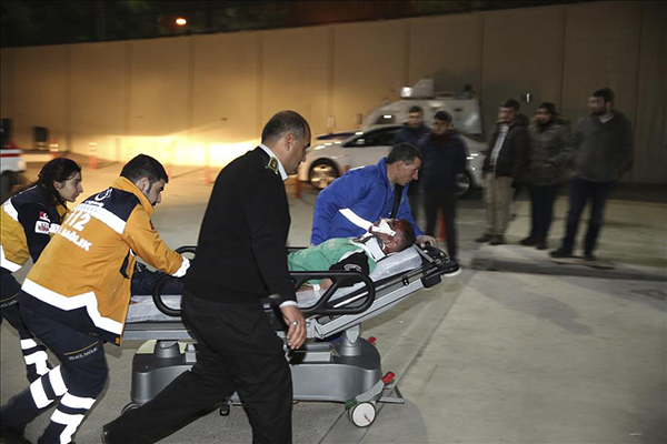 Diyarbakır'da emniyet müdürlüğüne saldırı - 9