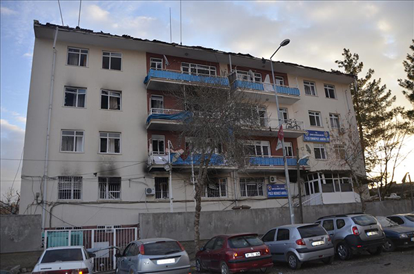 Diyarbakır'da emniyet müdürlüğüne saldırı - 4
