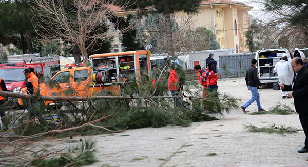 Kilis'te okulda patlama - 943