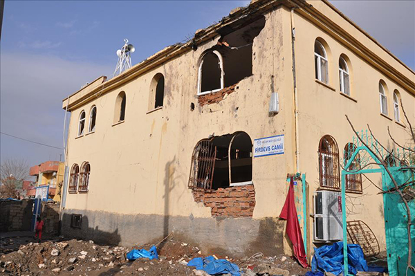 Silopi'de yıkılan binaları devlet onaracak - 777