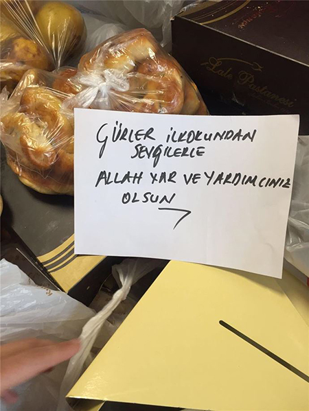 Öğrencilerinden, Sur'daki polis ve askerlere yemek - 12