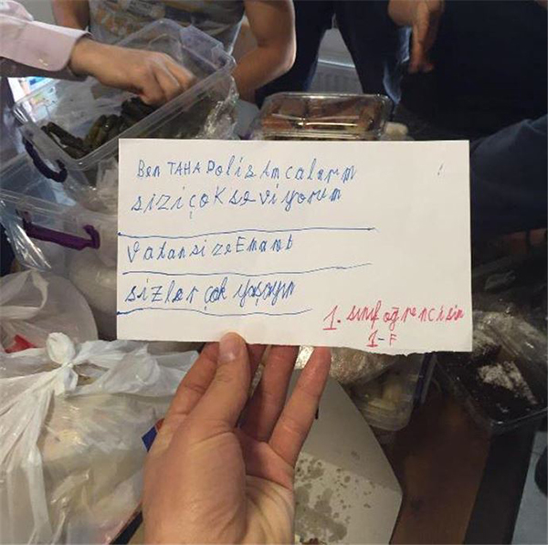 Öğrencilerinden, Sur'daki polis ve askerlere yemek - 11