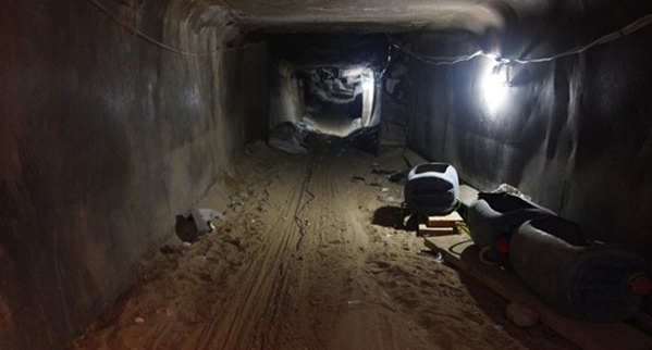 Gazze'de tünel şehitlerini 250 bin kişi uğurladı - 1