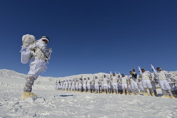 Eksi 20'de vatan savunması - 17
