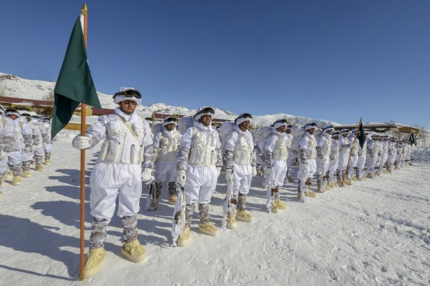 Eksi 20'de vatan savunması - 3