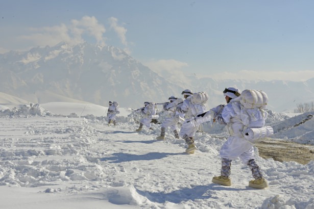 Eksi 20'de vatan savunması - 36