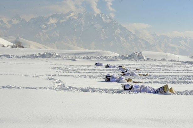 Eksi 20'de vatan savunması - 13