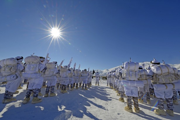 Eksi 20'de vatan savunması - 22