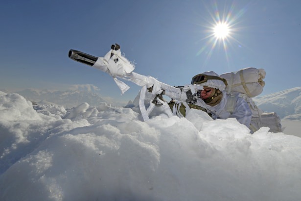 Eksi 20'de vatan savunması - 16