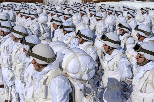 Eksi 20'de vatan savunması - 19